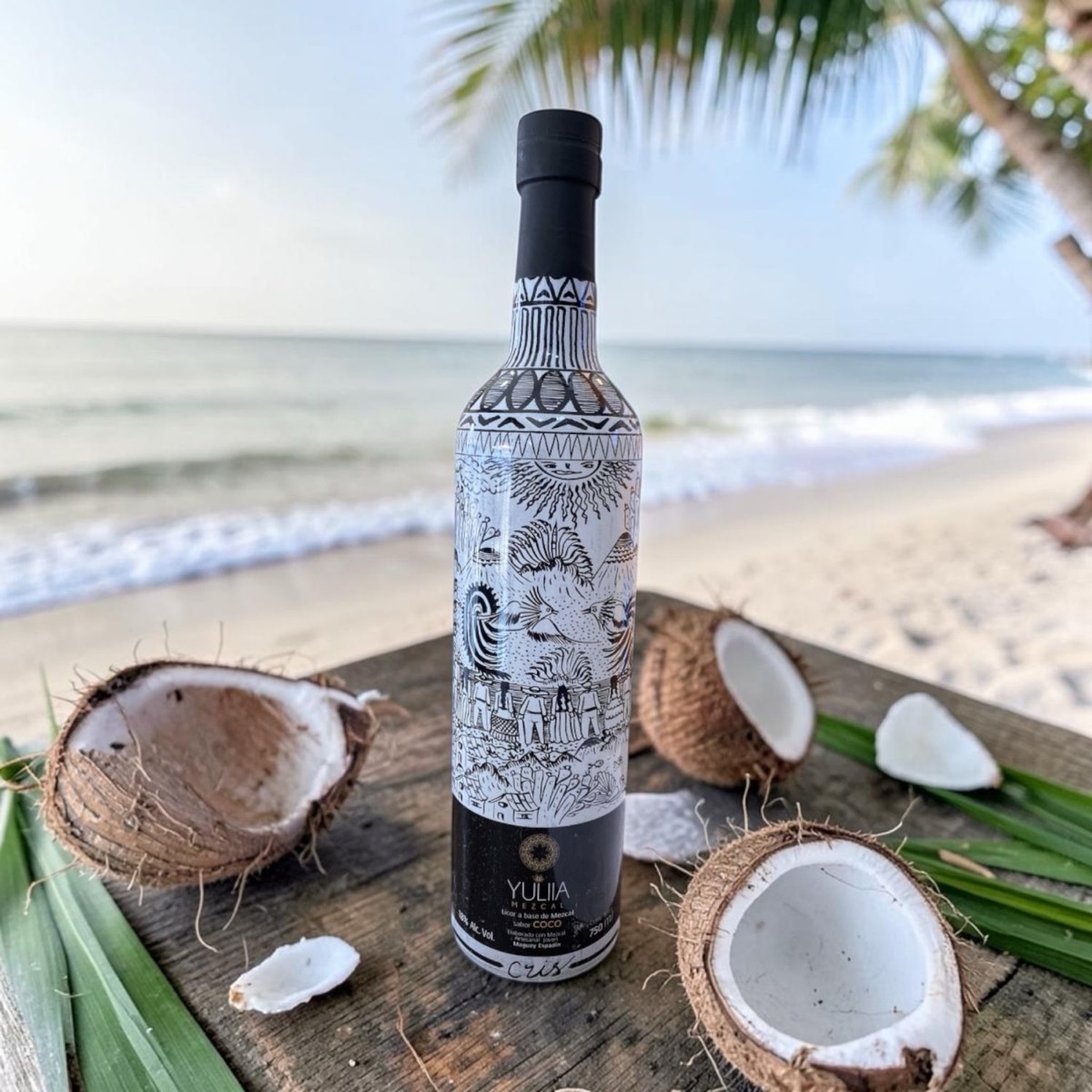 YULIIA Licor a base de Mezcal sabor Coco